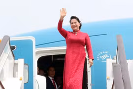 Top legislator arrives in Beijing, continuing official visit to China