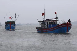  Fishing boat saves 32 foreign fishermen 