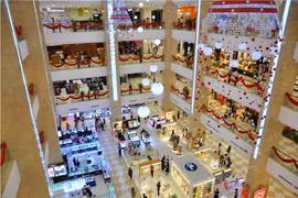 Vingroup to sell 250 million private shares to foreign investors
