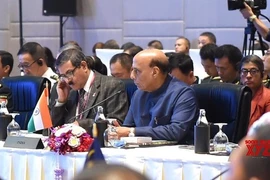 India calls for no use or threat of use of force in East Sea 
