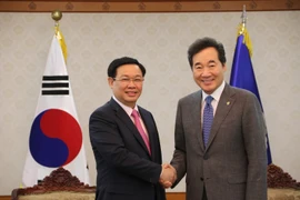 Vietnam, RoK agree to try for two-way trade of 100 bln USD by 2020 