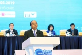 PM urges firms to grasp opportunities arising from technology 