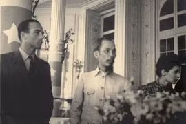 Archives on President Ho Chi Minh displayed in Paris
