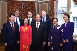 Prime Minister meets Swedish diplomats, experts 