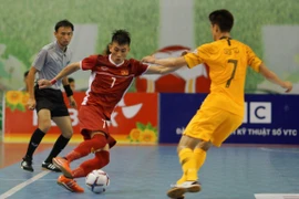 Vietnam win first match of futsal champs