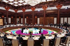 PM attends leaders’ roundtable meeting of 2nd Belt and Road Forum 