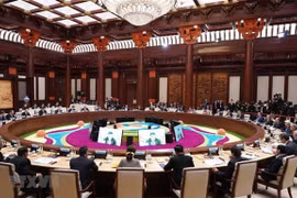 PM attends leaders’ roundtable meeting of 2nd Belt and Road Forum 