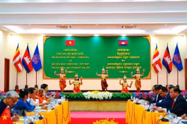 Vietnam, Cambodia friendship associations issue joint statement 