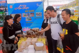 Cities of Quang Ninh, Chinese Guangxi foster tourism connections