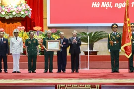 Vietnamese experts in Cambodia receive top honour