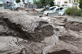 5.7-magnitude quake hits Indonesia
