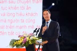 Dutch Prime Minister wraps up official visit to Vietnam