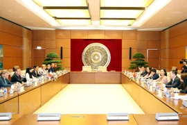 Vietnam, France promote cooperation between parliamentarian groups