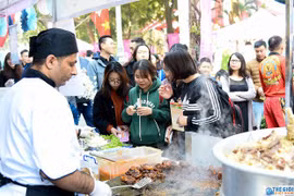 International Food Festival makes a splash in Hanoi 