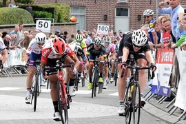 Vietnamese racer comes second at cycling tourney in Belgium