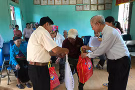 Catholic solidarity committee holds Christmas gathering