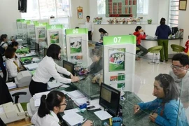 Reference exchange rate down on first day of week 