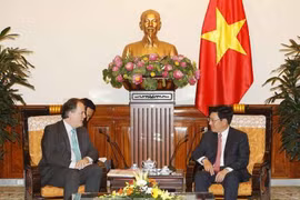 Vietnam, UK forge strategic partnership 