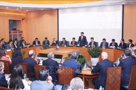 Hanoi seeks partnership with French businesses in multiple areas
