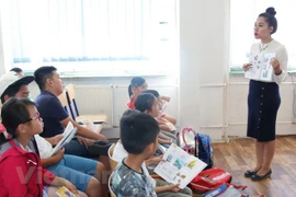 Summer Vietnamese course opens in Prague