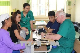 US volunteer doctors offer free health checkups to Cao Bang’s poor