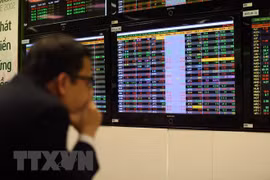 Shares slump on selling pressure