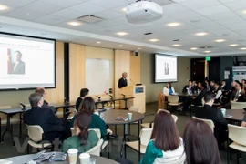 Ambassador backs entrepreneurship of Vietnamese youths in US