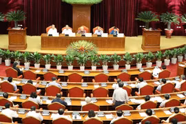 Fourth working day of Party Central Committee’s 7th plenary meeting