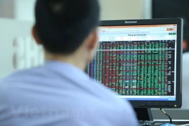 VN-Index drops by 2.87 percent on June 18 
