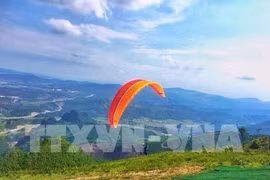 Quang Ninh: National paragliding contest kicks off