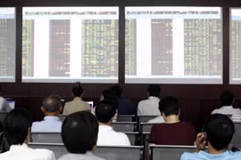 Indications slum on both bourses, VN-Index closes at 1,060 points