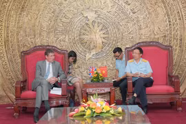 Vietnam, UK seek stronger partnership in customs