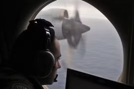 Malaysia agrees to allow US firm to resume search for MH370