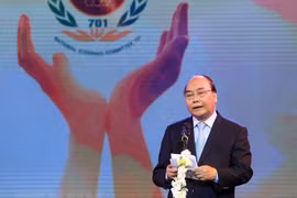 Settling bomb, mine consequences urgent: PM 