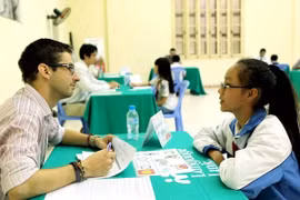 HCM City aims for all students to learn English from first grade