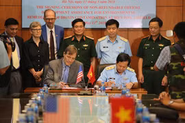 Vietnam, US sign agreement on dioxin treatment in Bien Hoa