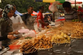 Malaysia calls on people to avoid food wastage in Ramadan