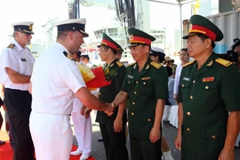 Royal Canadian Navy’s ships visit Da Nang city