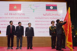 Laos awards Order of Friendship to People’s Committee of Dien Bien
