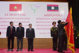Laos awards Order of Friendship to People’s Committee of Dien Bien