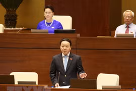 Minister admits problems in waste treatment, delayed projects