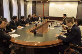 Vietnam, Russia step up cooperation in e-government building