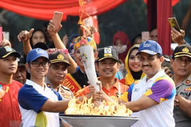 ASIAD 2018 torch reaches Jakarta ahead of opening ceremony