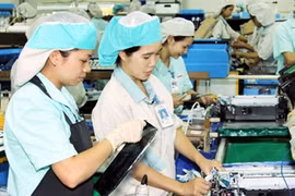 Vietnam to send 100,000 workers abroad annually 