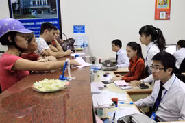 Deputy PM urges SBV to speed up settlement of bad debts