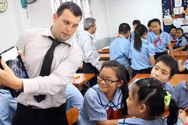New decree issued on compulsory social insurance for foreign workers 
