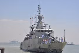 Thai naval vessels dock in Phu Quoc 