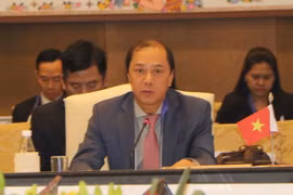 Vietnam supports Singapore as ASEAN Chair in 2018