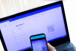 Jetstar Pacific adopts QR code payment for online bookings