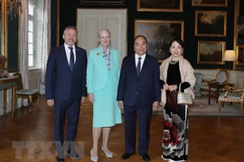 Prime Minister Nguyen Xuan Phuc meets with Danish Queen